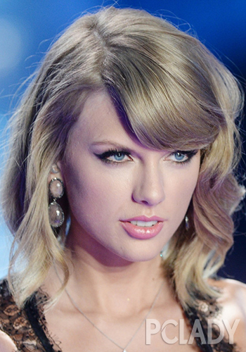 献唱Dream Girl(梦幻女孩)系列