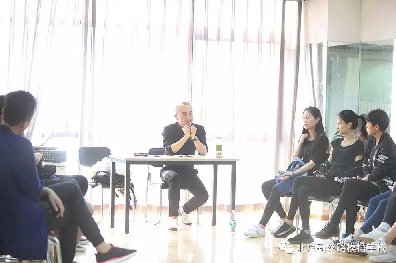 新丝路课堂 | 职业模特的表演课