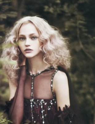 只看一眼就爱上的精灵超模，来自俄罗斯的Sasha Pivovarova萨沙·彼伏波洛娃